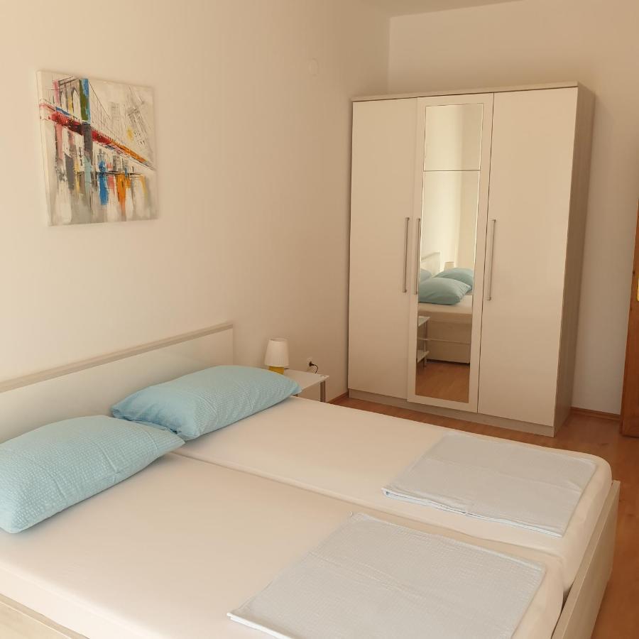 Apartment Sara Crikvenica Eksteriør bilde